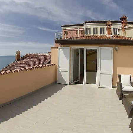 Appartement Tomato 1 *